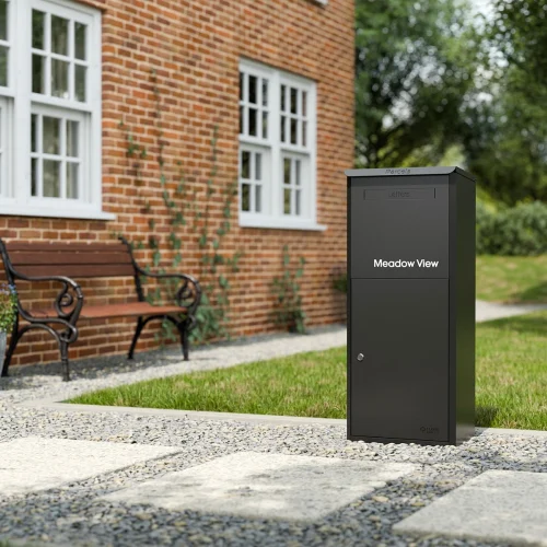 Brooklyn Medium Lifestyle Farmhouse Black View B