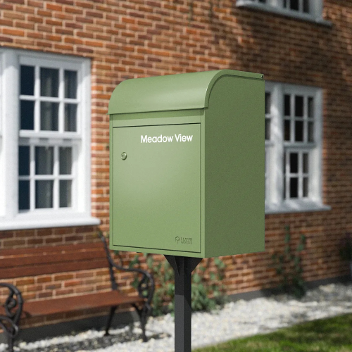 Fulham Green Medium Post Mounted Parcel Box (4)
